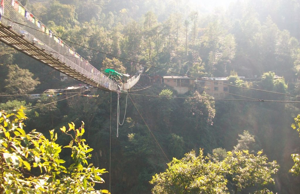 Bungee jumping in nepal (1)