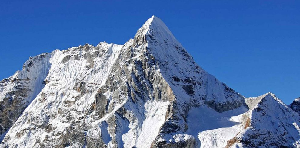 Baruntse peak climbing 2