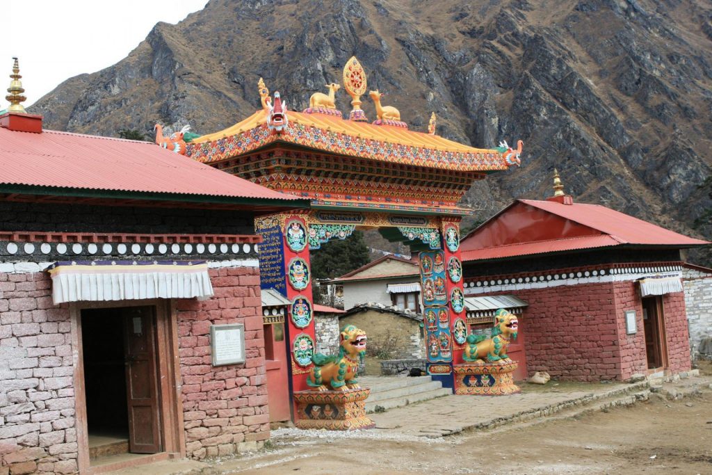 Everest base camp via gokyo trek 1