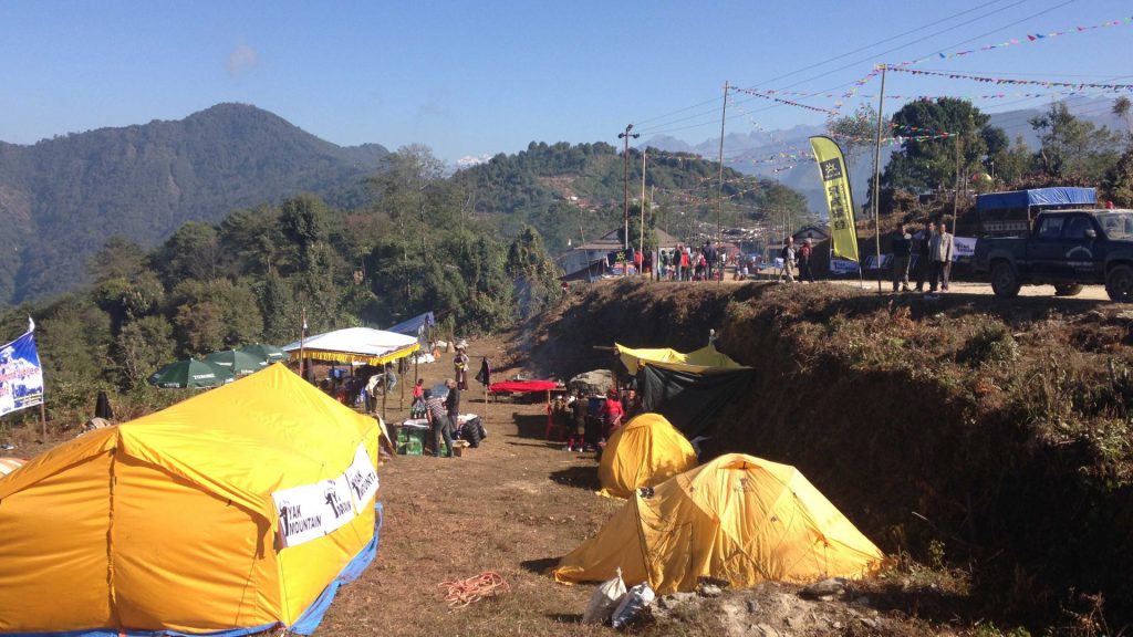 Makalu base camp and serpani col amphu lapsha passs 1