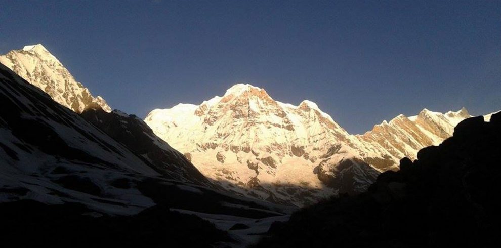 Mount annapurna base camp helicopter tour 3