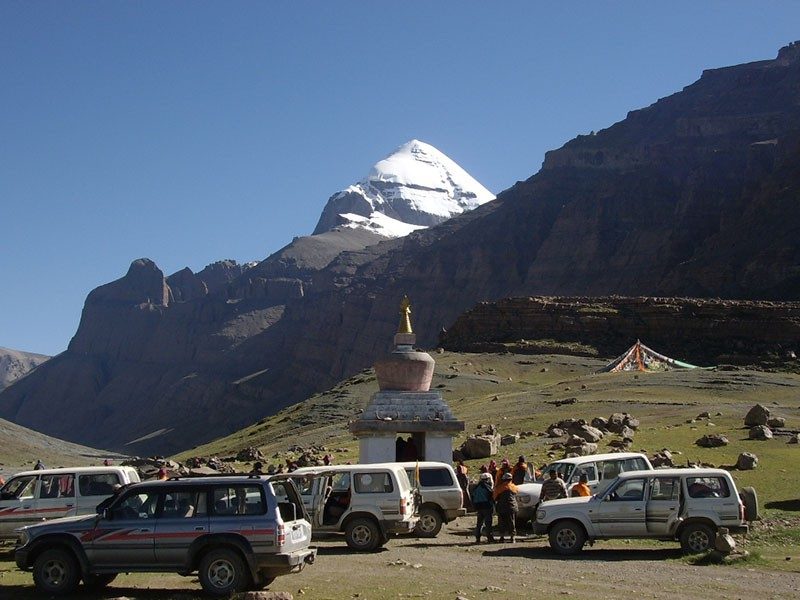 Mt kailash yatra by helicopter 5