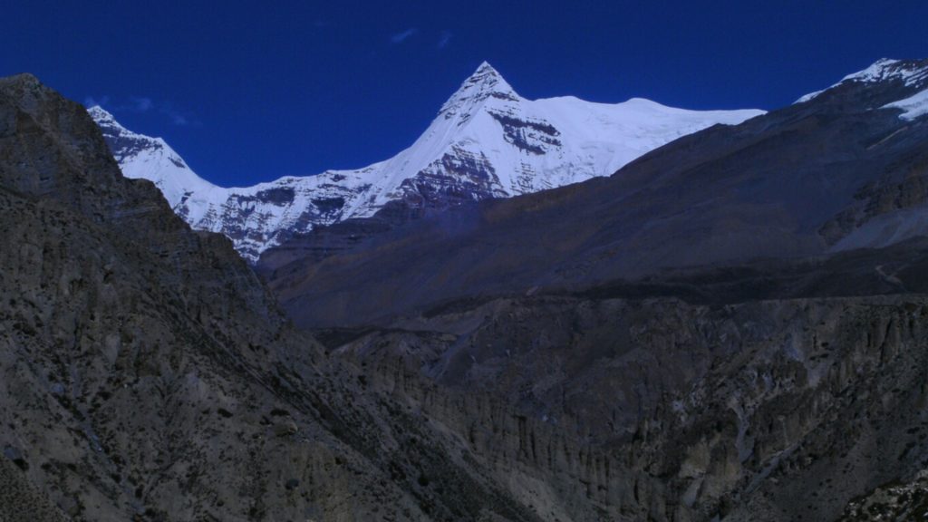 Nar phu valley trek 8