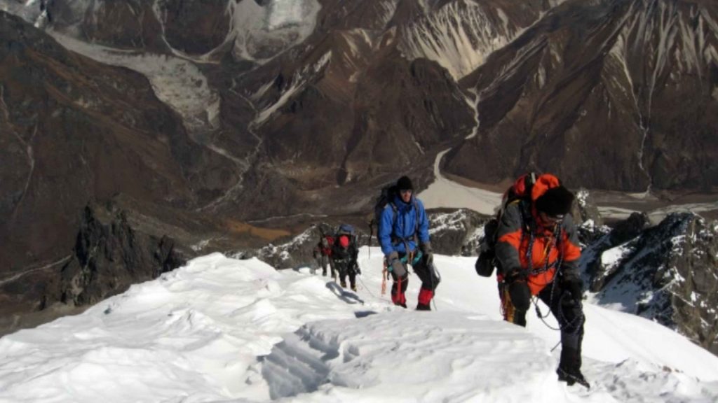 Naya kanga peak climbing 16