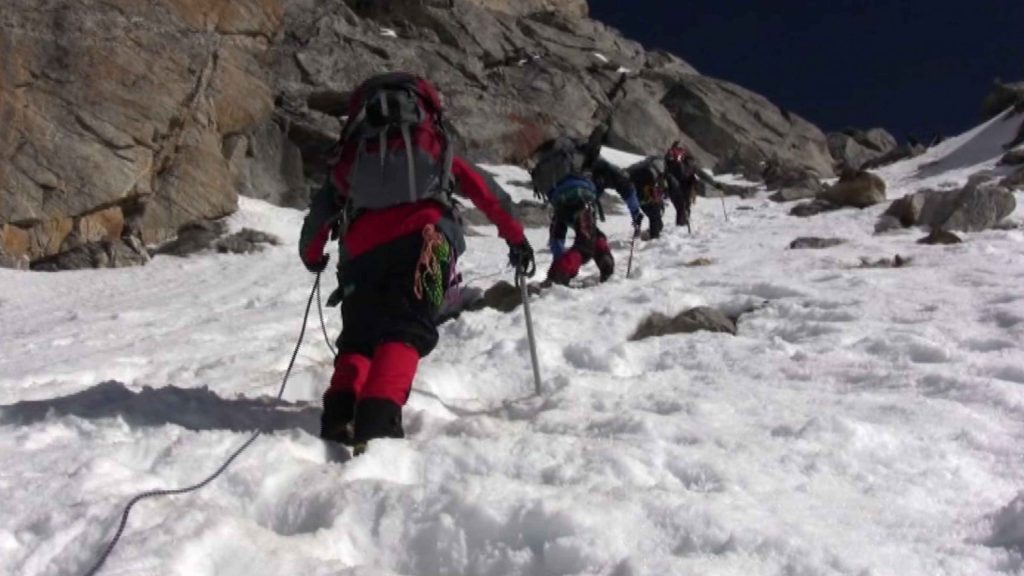 Naya kanga peak climbing 4