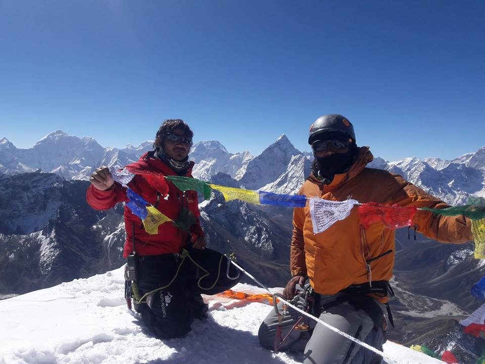 Lobuche west peak 002