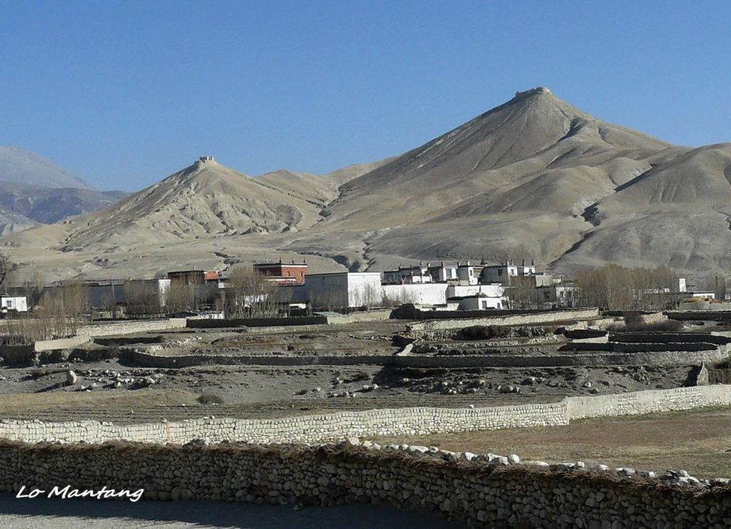 Upper mustang trek in helicopter fly out (10)