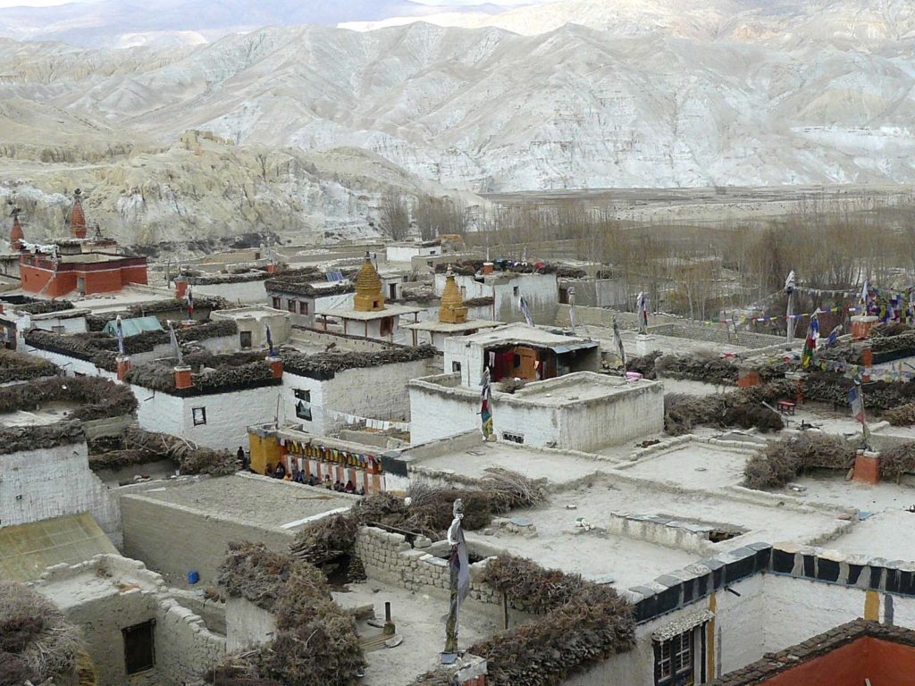 Upper mustang trek in helicopter fly out (16)