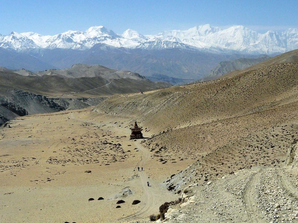 Upper mustang trek in helicopter fly out (9)