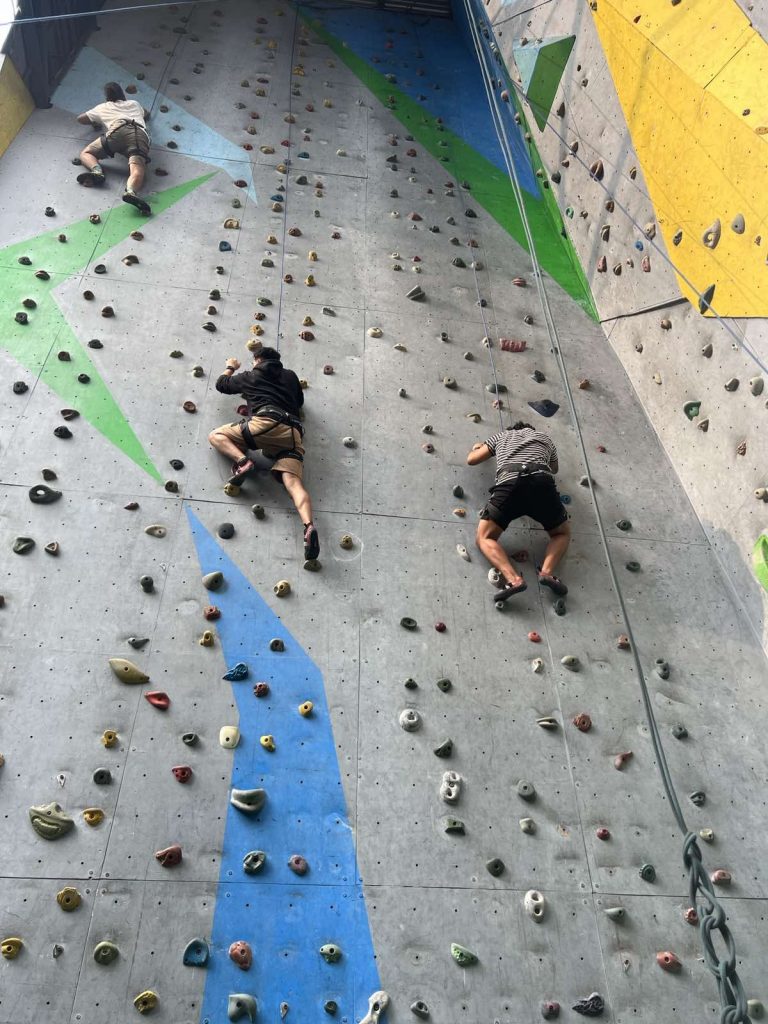 Wall climbing 02